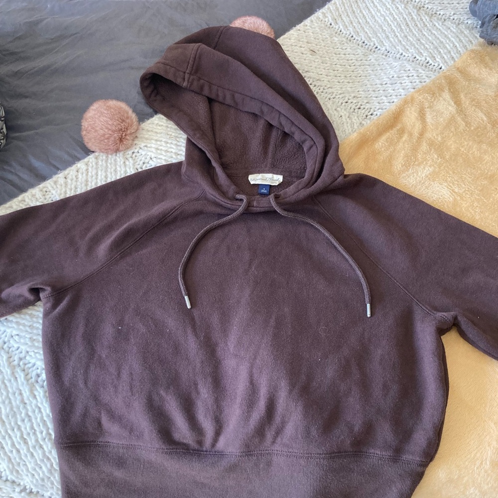 Cropped hooded sweatshirt